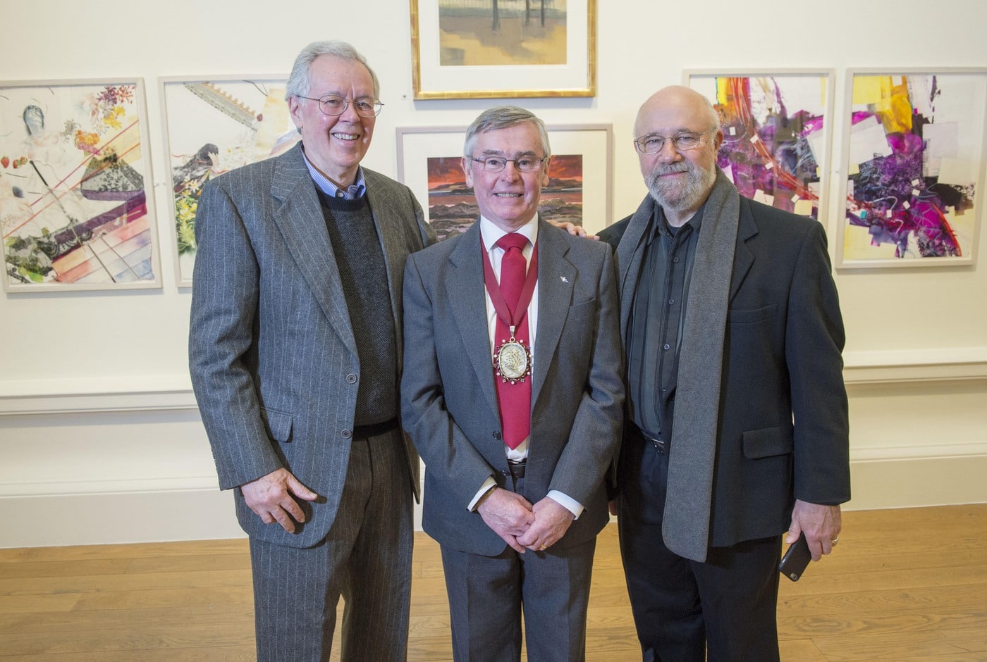 Picture Copyright Chris Watt Tel - 07887 554 193 Invited American artists Bruce Bobick (left) and Mark E Mehaffey AWS-DF NWS (right) in front of their work with RSW President Jim Dunbar