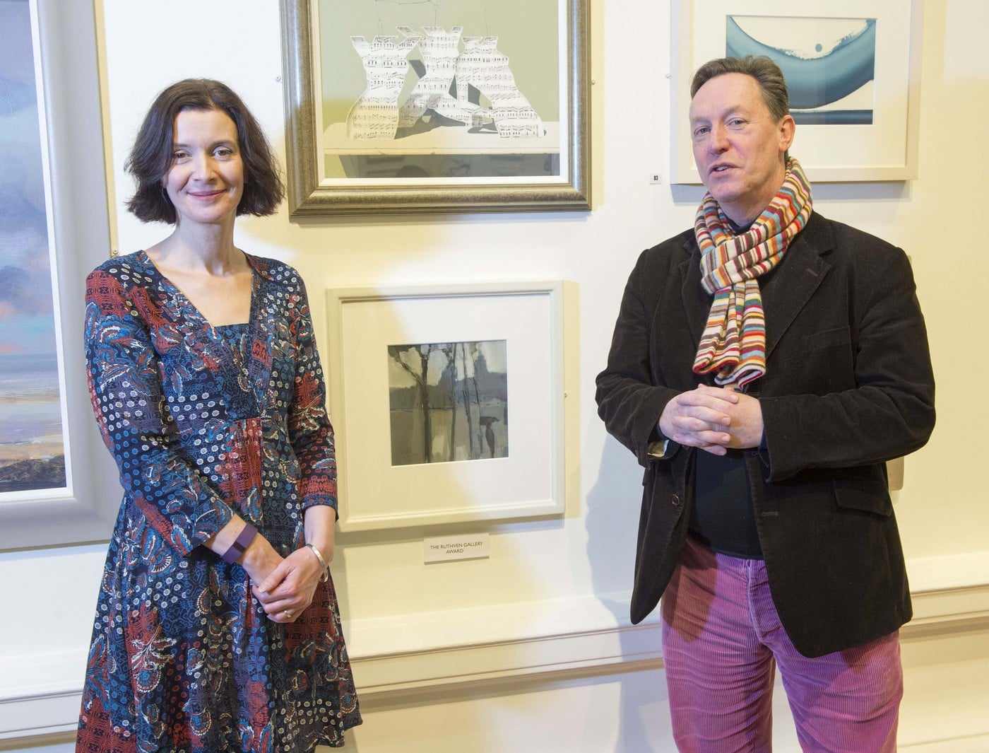 michael-clark-rsw-with-suzanne-hay-ruthven-gallery-and-his-award-winning-painting